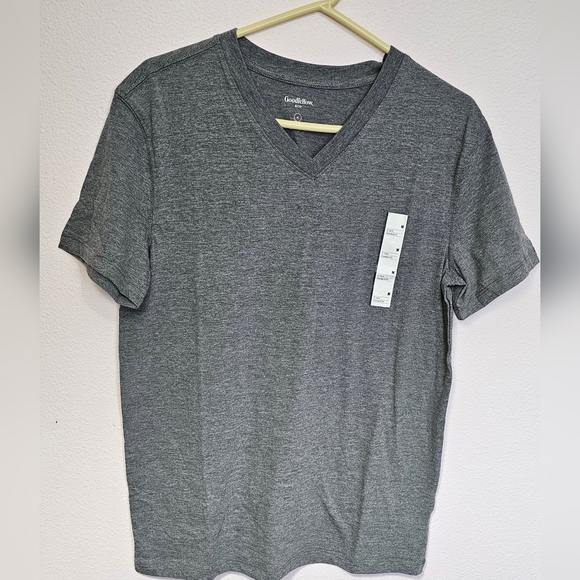 Goodfellow & Co Men's Gray V-Neck Shirt - Picture 1 of 1